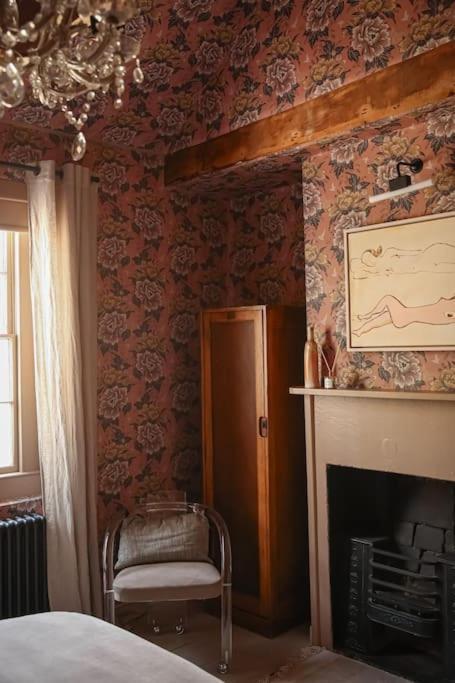 Holiday home Primrose - With Private Courtyard & Sun Terrace In *